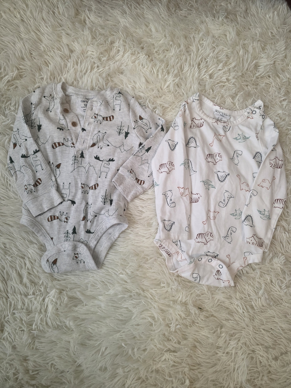 Kids One-Piece Bodysuit Set in Cream and Light Gray Bundle